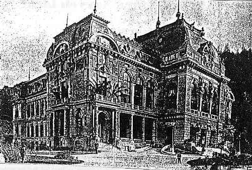 Karlovy Vary. Císaøské láznì, dílo stavitelù Fellnera & Helmera (1895) se tváøí masivností palácové stavby spíše jako vzor pro budoucí Schafferùv mariánskolázeòský kursál (dnešní Casino z roku 1900)